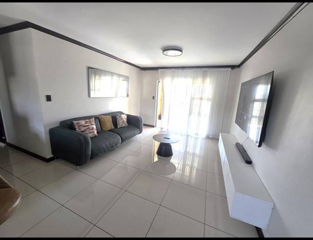 3 BEDROOM PROPERTY TO RENT IN BLUE HILLS